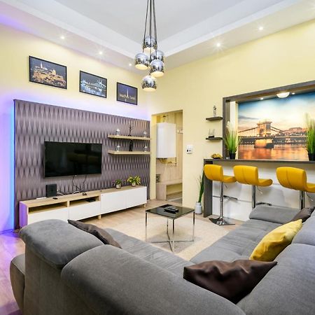 Downtown Deluxe-Two Bedroom Apartment With Sauna Boedapest Buitenkant foto